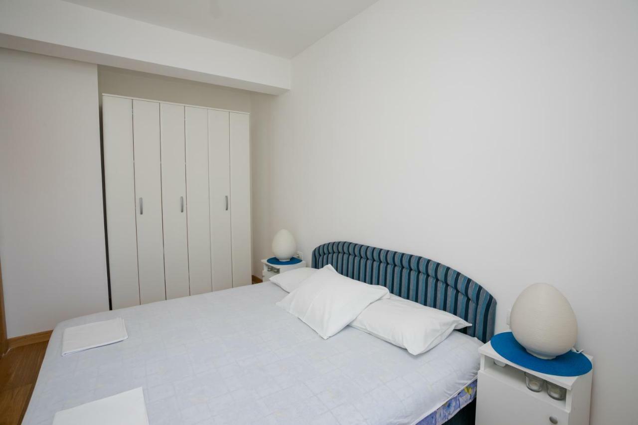 Apartment With Sea View Rafajlovići Exterior foto